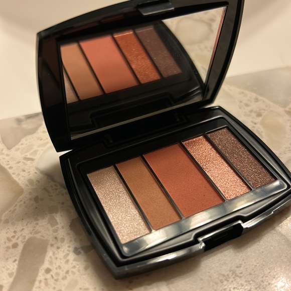Luxurious Lancôme Color Design Palette - Shimmering Neutrals Eyeshadows - Picture 2 of 6